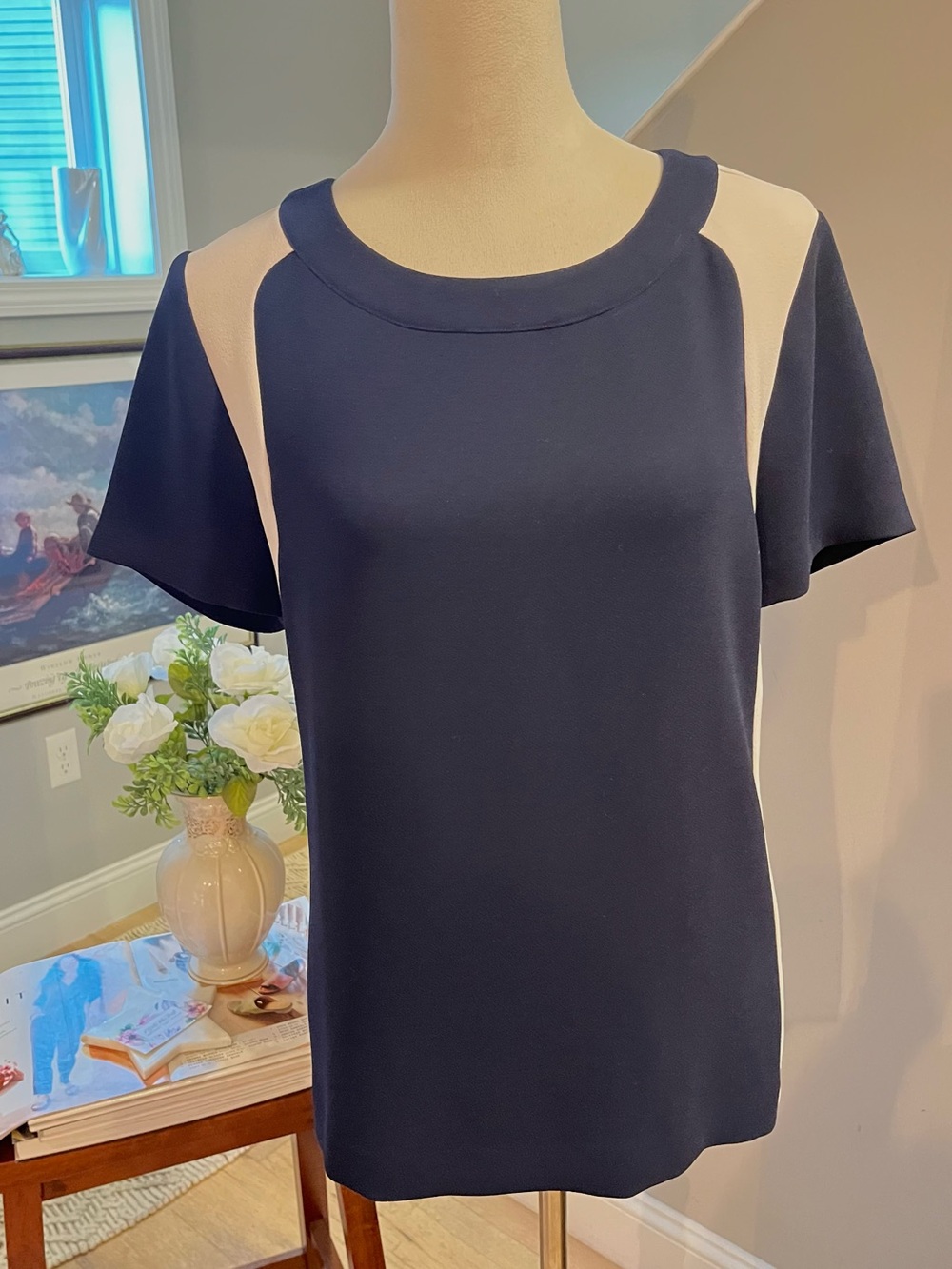 J. CREW Blouse Color Block Shoulders & Side Panels Short Sleeve Navy/Ivory Sz 8